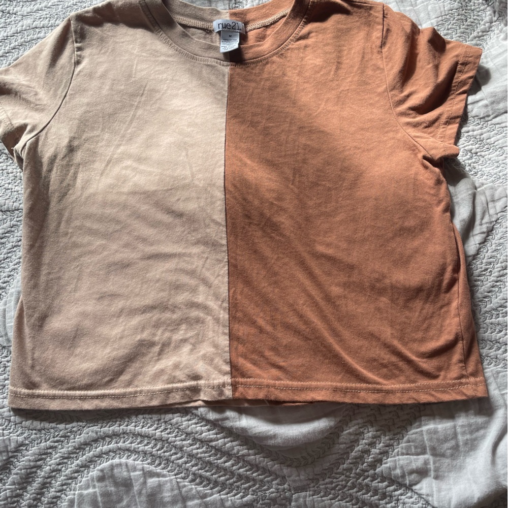 two-color short blouse, semi-new, round neck